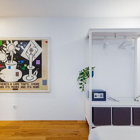 In Porto Gallery Guesthouse ภายนอก รูปภาพ