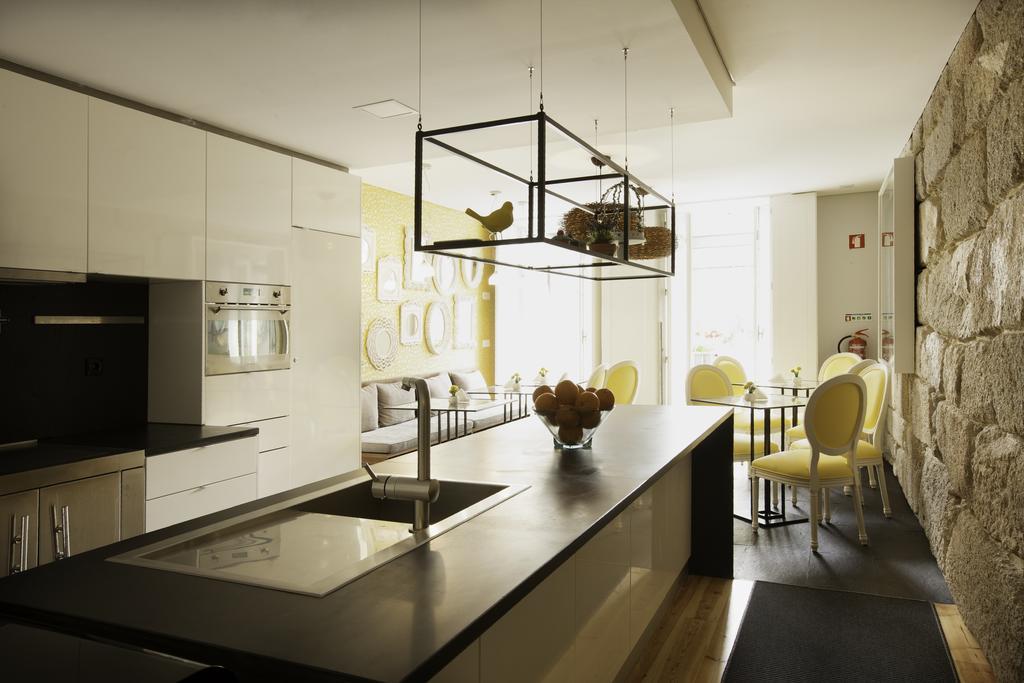 In Porto Gallery Guesthouse ภายนอก รูปภาพ