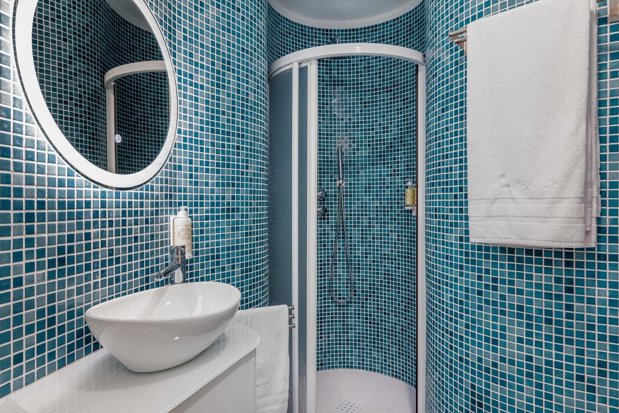 In Porto Gallery Guesthouse ภายนอก รูปภาพ