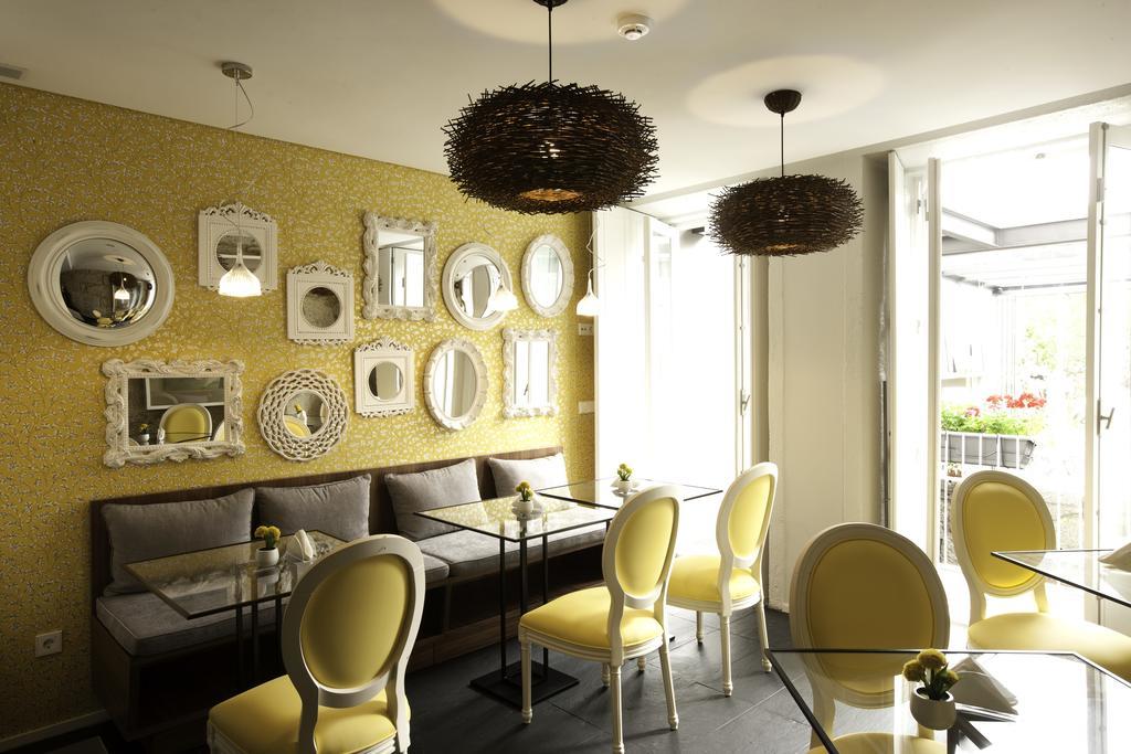In Porto Gallery Guesthouse ภายนอก รูปภาพ
