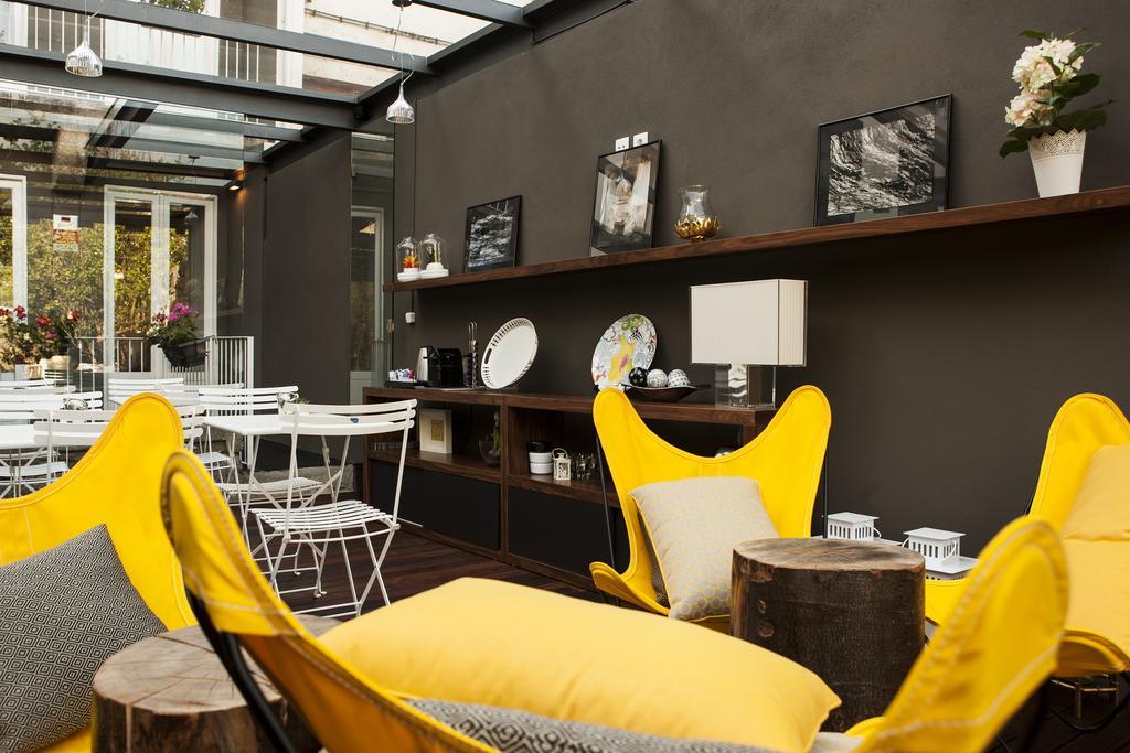 In Porto Gallery Guesthouse ภายนอก รูปภาพ